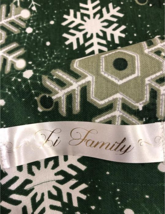 Скатертина новорічна брудовідштовхуюча з тефлоновим покритиям