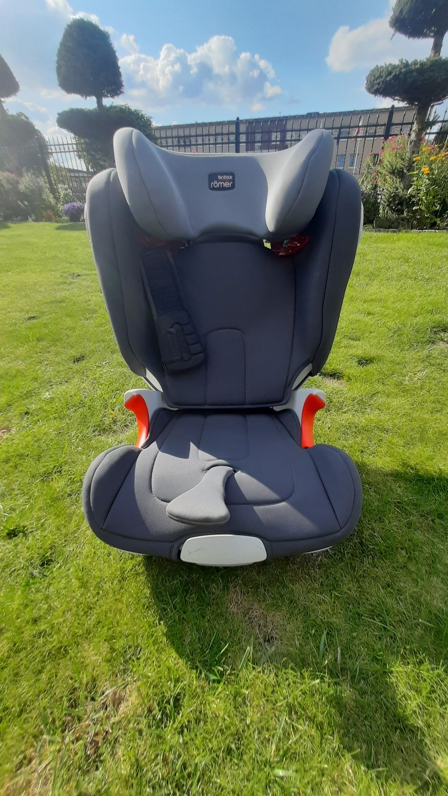 Fotelik samochodowy Britax Römer Kidfix II 15-36 kg