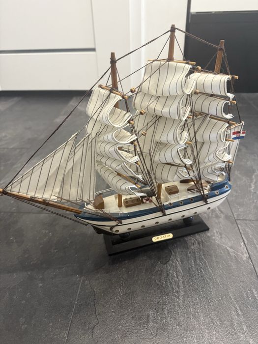 Drewniany model statku croatia