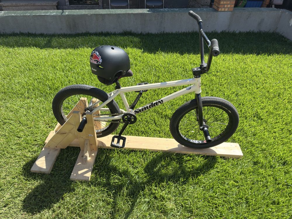BMX Sunday Soundwave Special FC Gary Young 2022