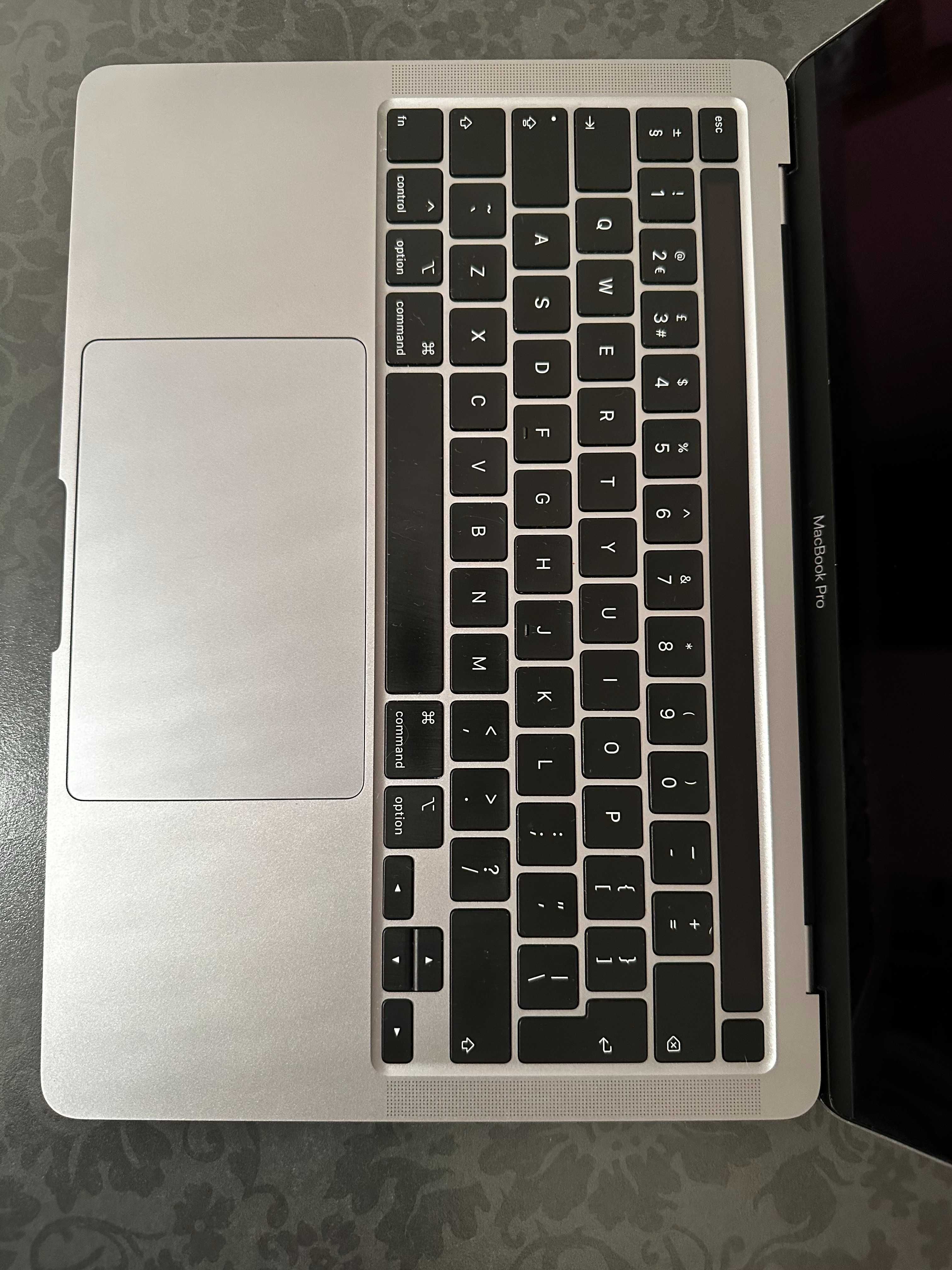 Apple MacBook PRO 13, dysk 1TB, RAM 16GB, SPACE GREY