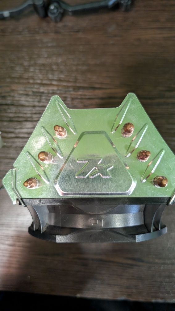 Охолодження ЦП/кулер Zalman CNPS7X LED
