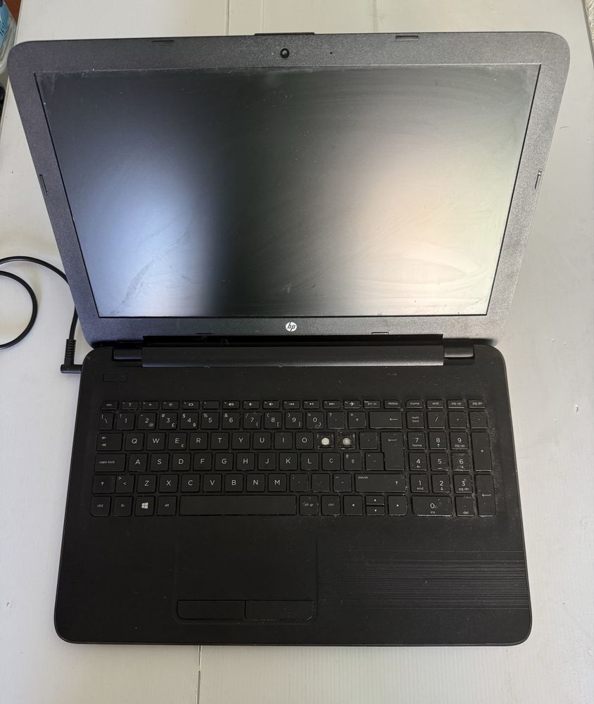 Computador Portátil HP 250 G5 | 15,6'' | i3-5005U | 4GB | 500GB