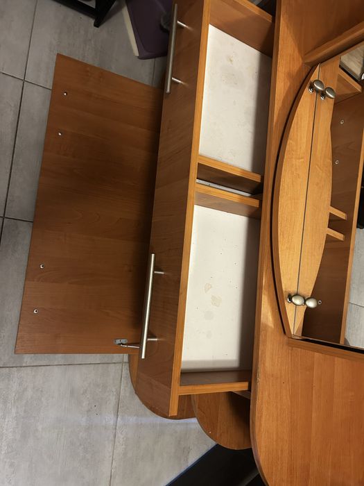 Шафа в прихожу меблі для дому