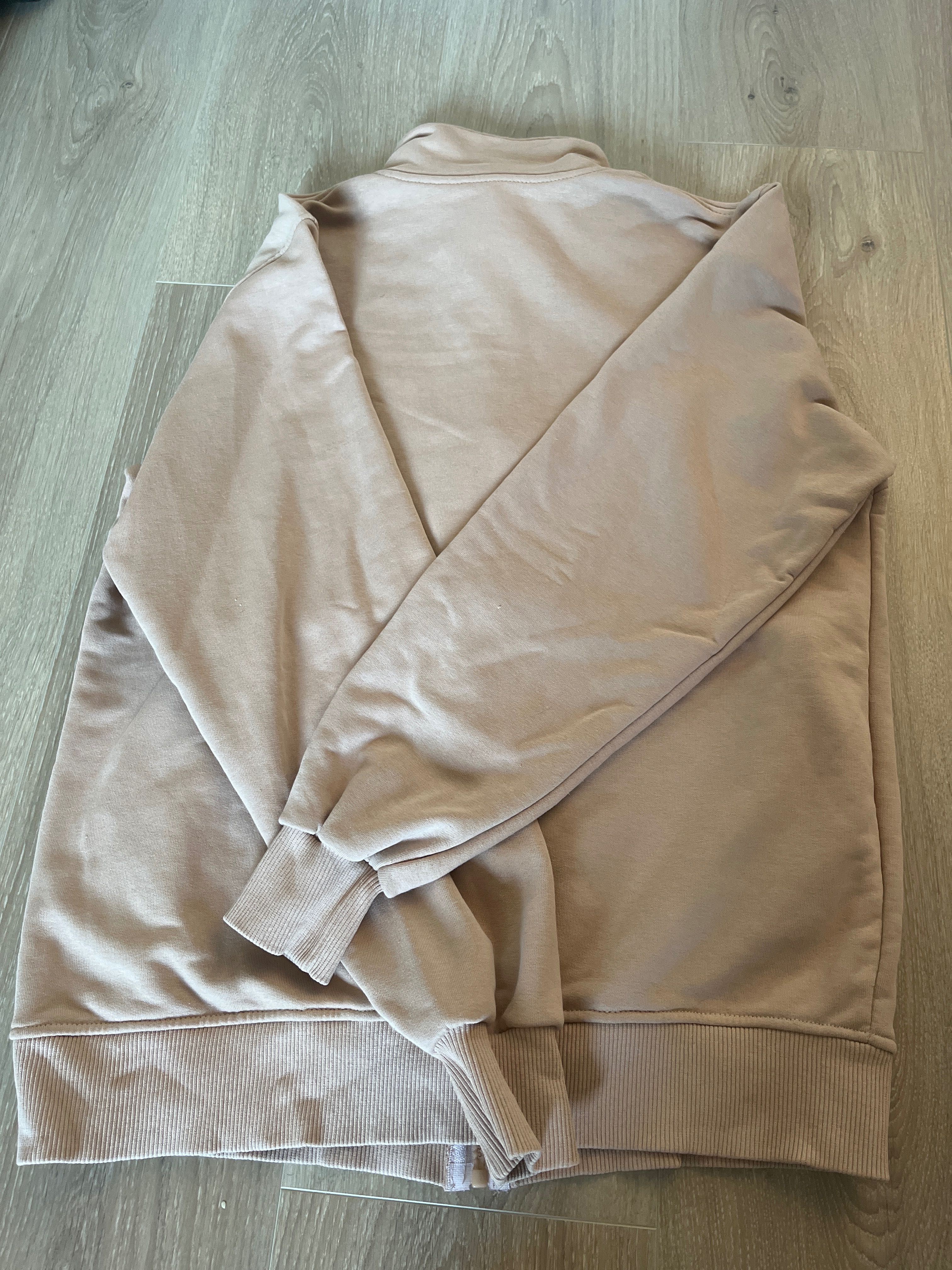 Kremowa bluza Guess