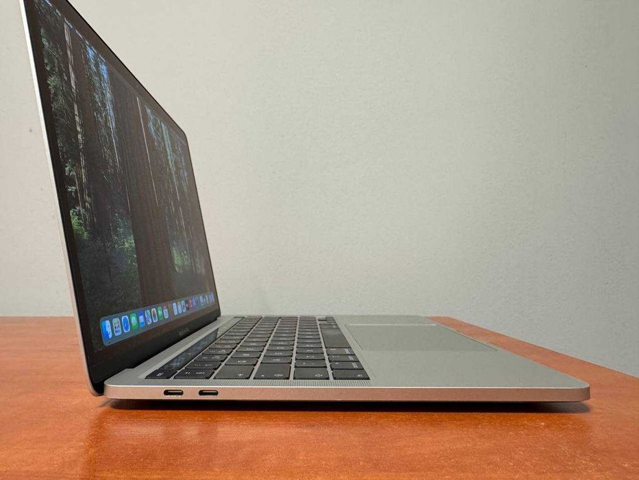 MacBook Pro A2251 13" i5-10th / 16GB / 512GB / Retina / Touch / macOS