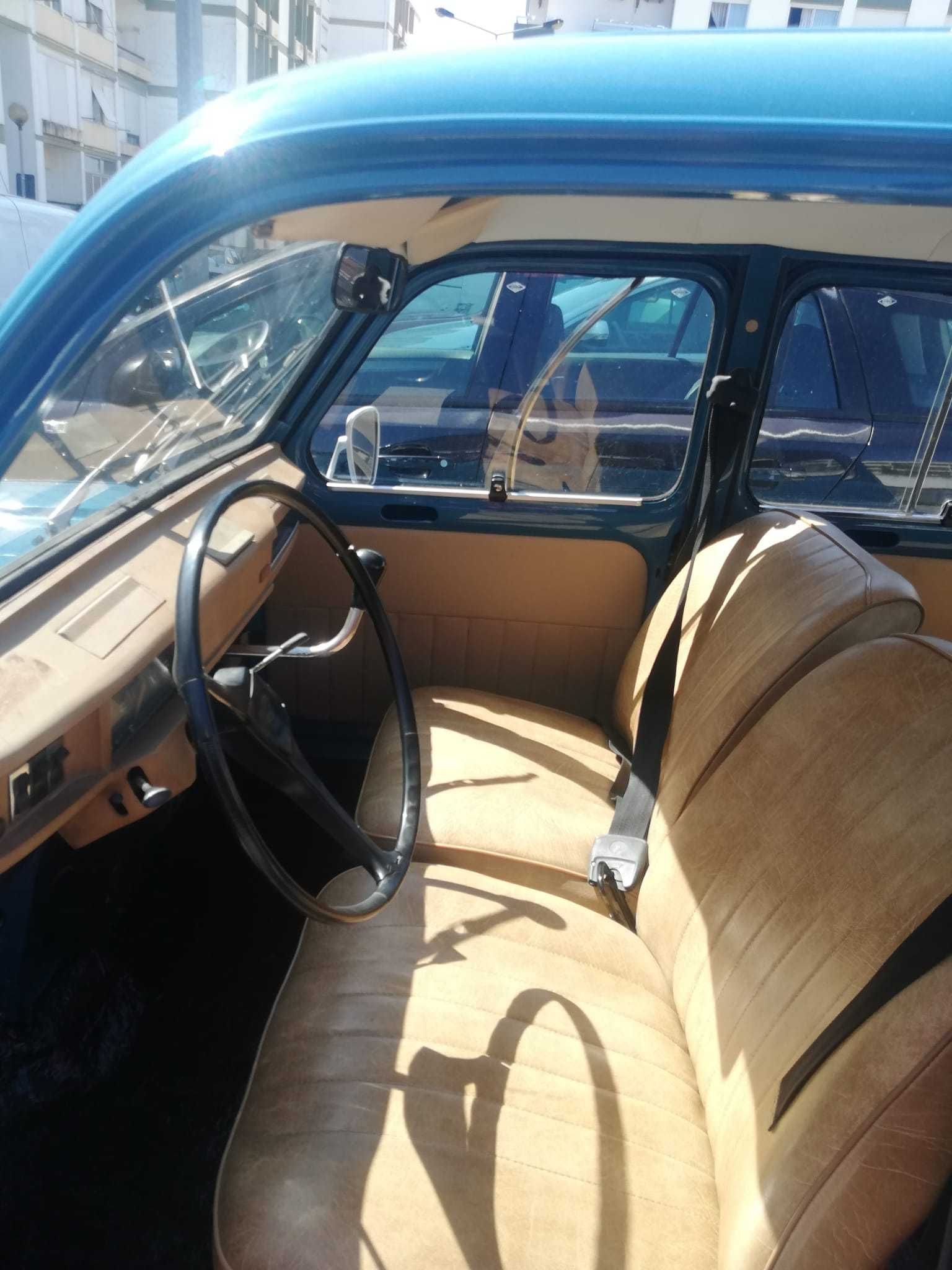 Renault 4L (1975)