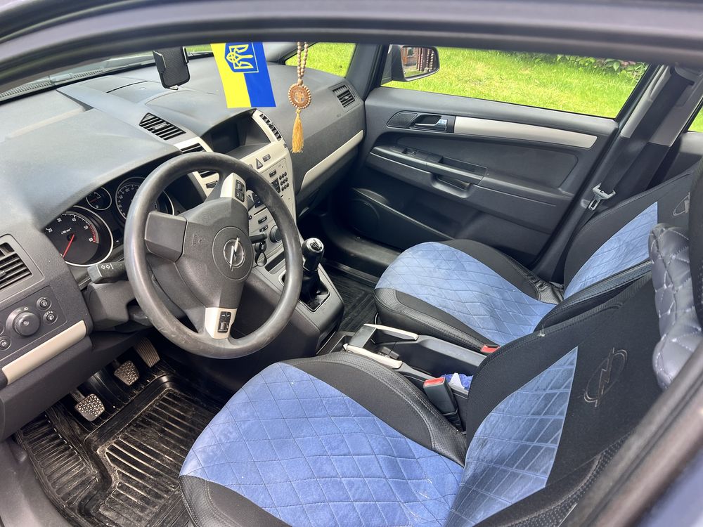 Opel zafira 2008