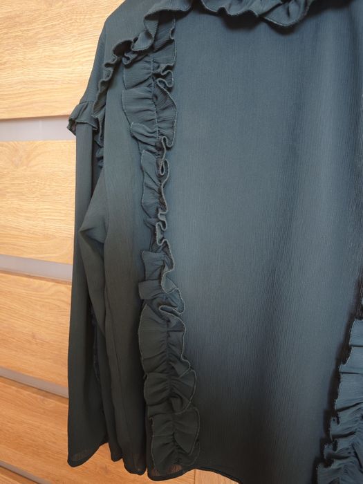 Elegancka bluzka z długim rękawem i falbankmi ZARA Rozmiar M / 38 / 10