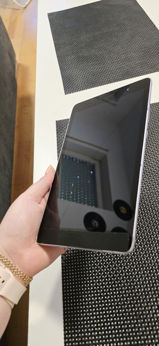 Планшет Huawei в рабочем состоянии