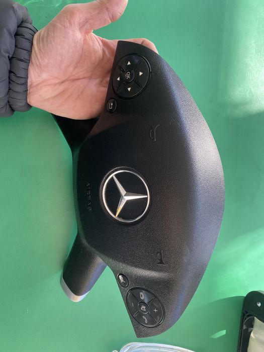 MERCEDES-BENZ E (W212) Подушка безопасности руля 62320331 5322956