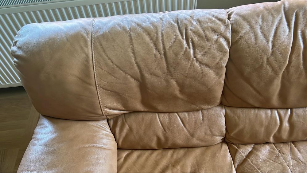Włoska Sofa ze skóry Nicoletti