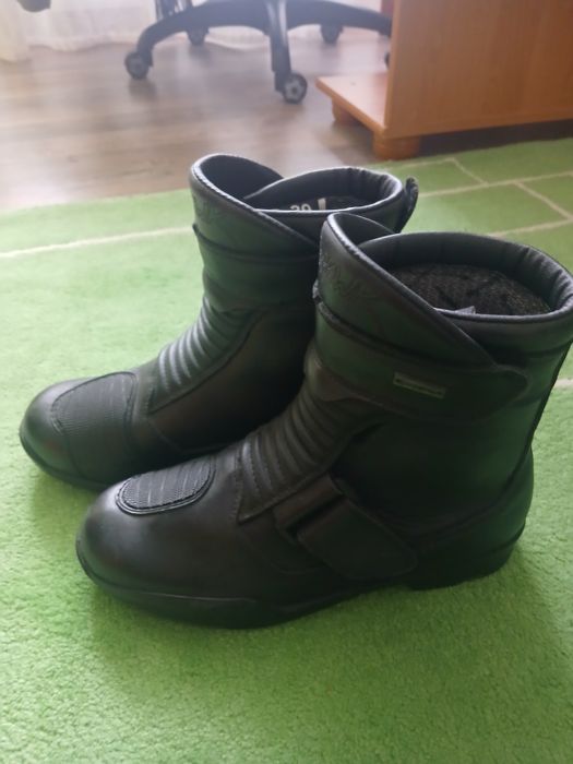 Мото взуття 39 розмір