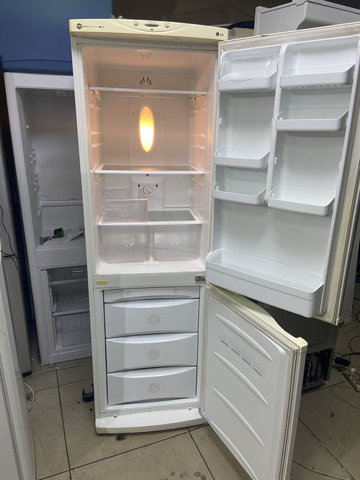 Холодильник LG бу