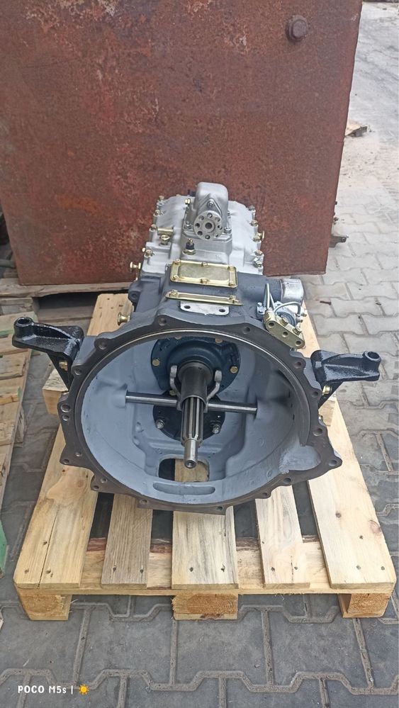КПП КАМАЗ 15-1700025 з дільником