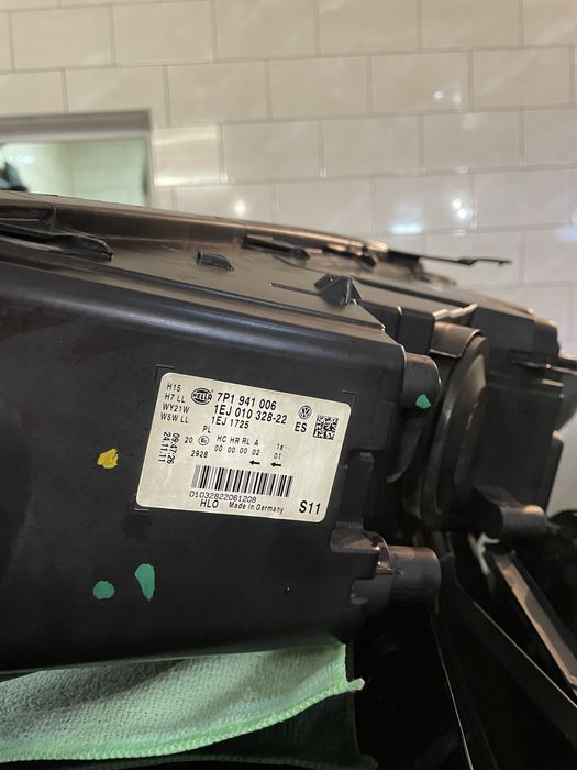 Фари Volkswagen Toureg NF 2011-2015