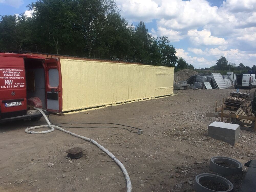 Ocieplenia pianą PUR ocieplanie natrysk izolacje natryskowe pianką PUR