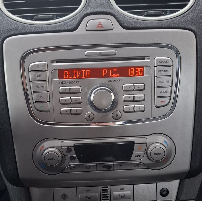 Radio + panel klimatyzacji ford Focus mk2