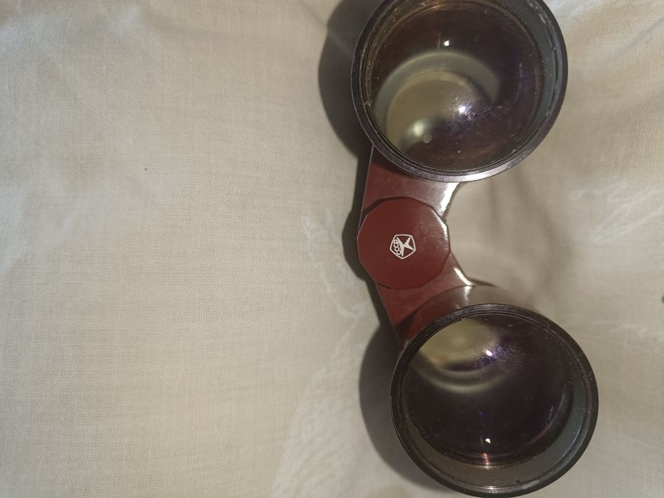 Бинокль театральный