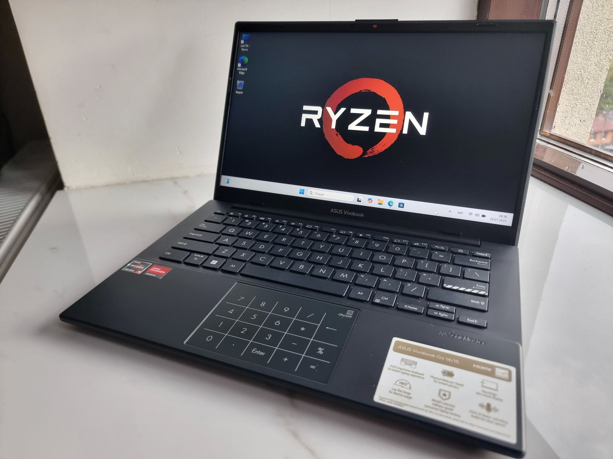 ASUS Ryzen 3 7320U  Full HD Гарантія