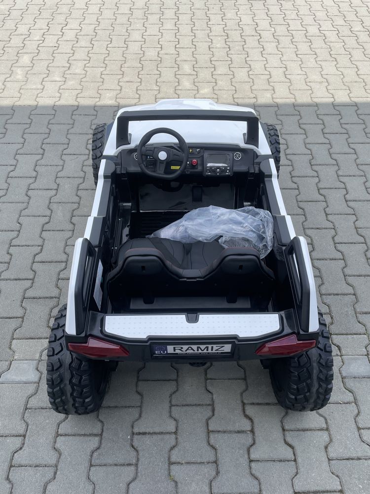Auto na akumulator Mega Duże Buggy Clash 2 - osobowy 24 Volt 4x4