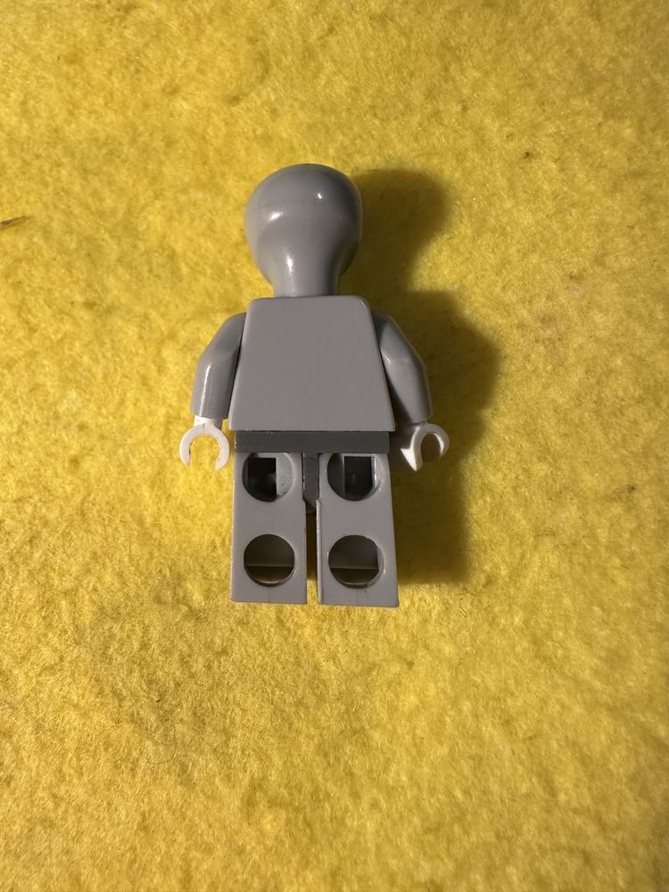 Оригінальна Lego фігурка інопланетянин (Alien). 6 серія.