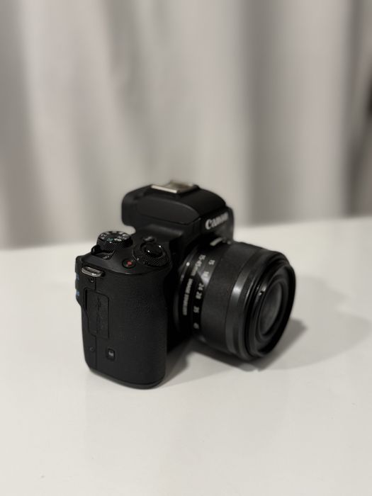 Canon m50 como nova