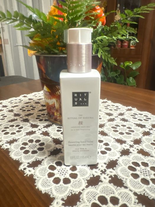 Rituals of sakura Balsam do rąk