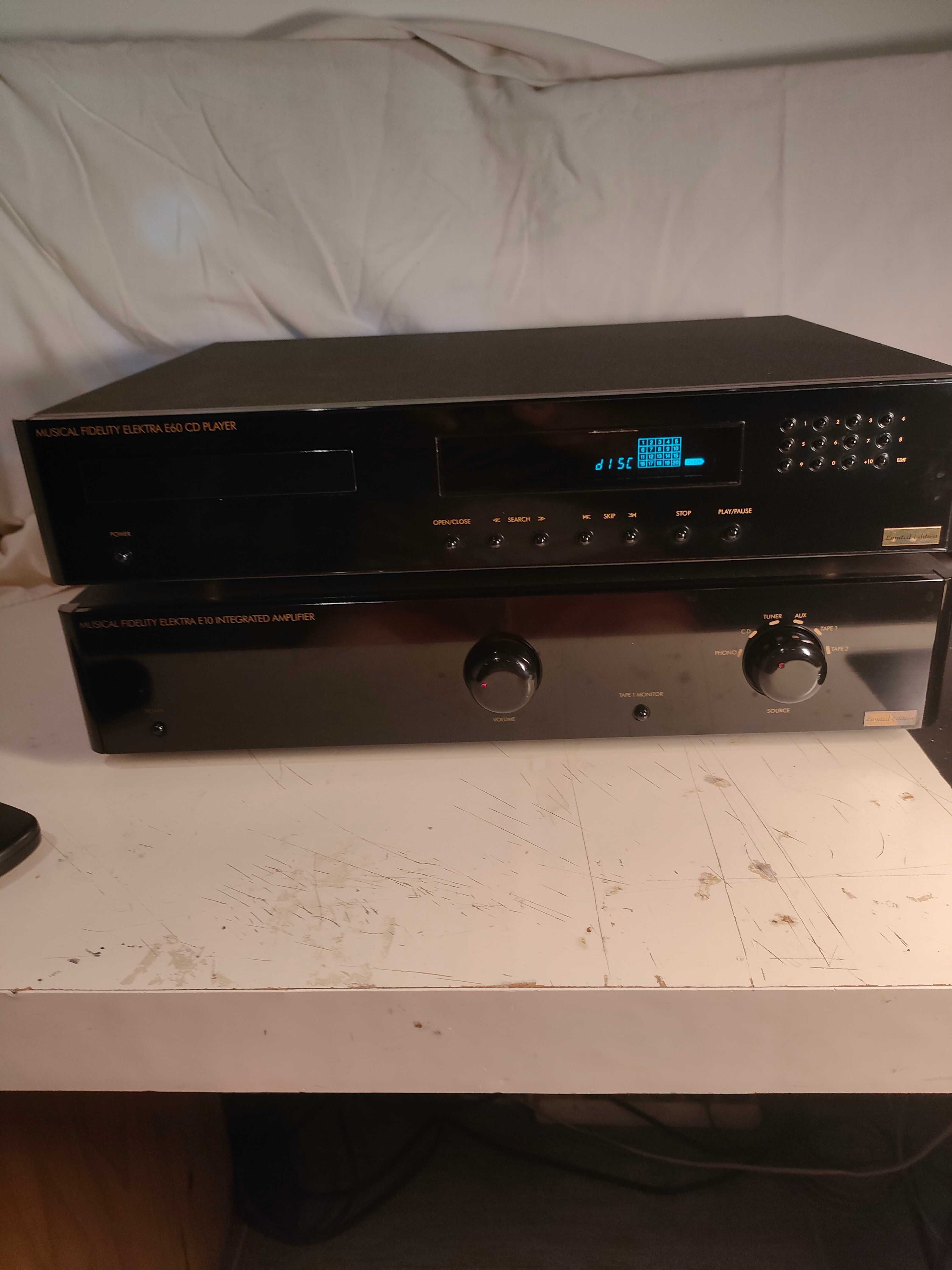 Musical Fidelity, wzmacniacz plus odtwarzacz CD model Elektra.
