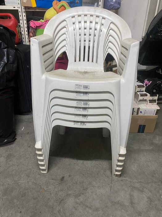 Cadeiras de Plástico