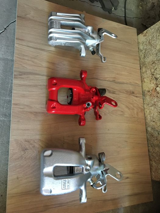 Суппорт ШКОДА А5. Суперб 2,Фольцваген джетта  . Гольф 5 ,6 Touran