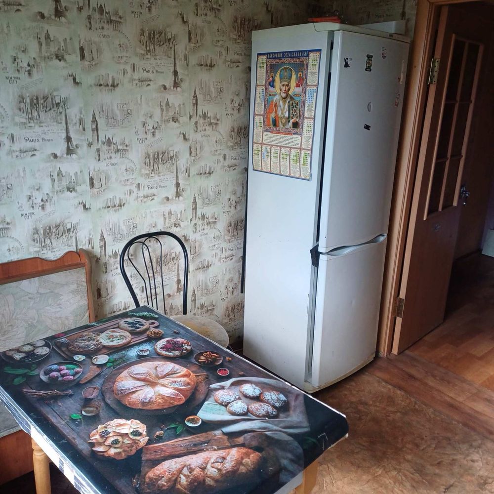 Здається 2 кімнатна квартира на Генерала Момота(р-н Луначарського)