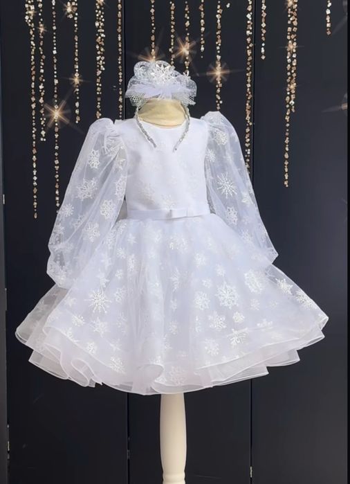 Неймовірна білосніжна сукня