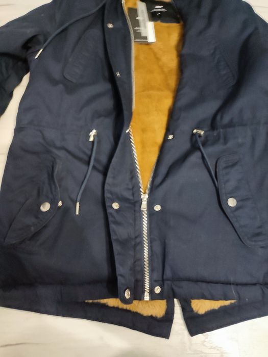 Продам новую  зимнюю куртку CROPP на подростка