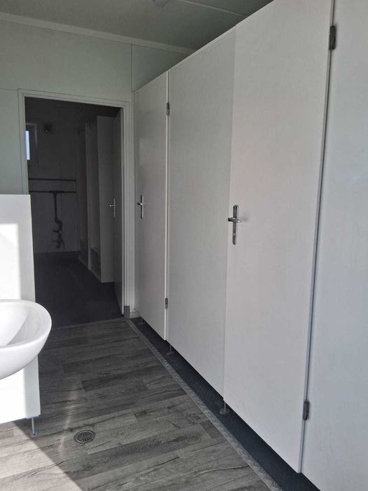 Kontener 20 socjalny sanitarny uniwersalny toaletowy prysznicowy