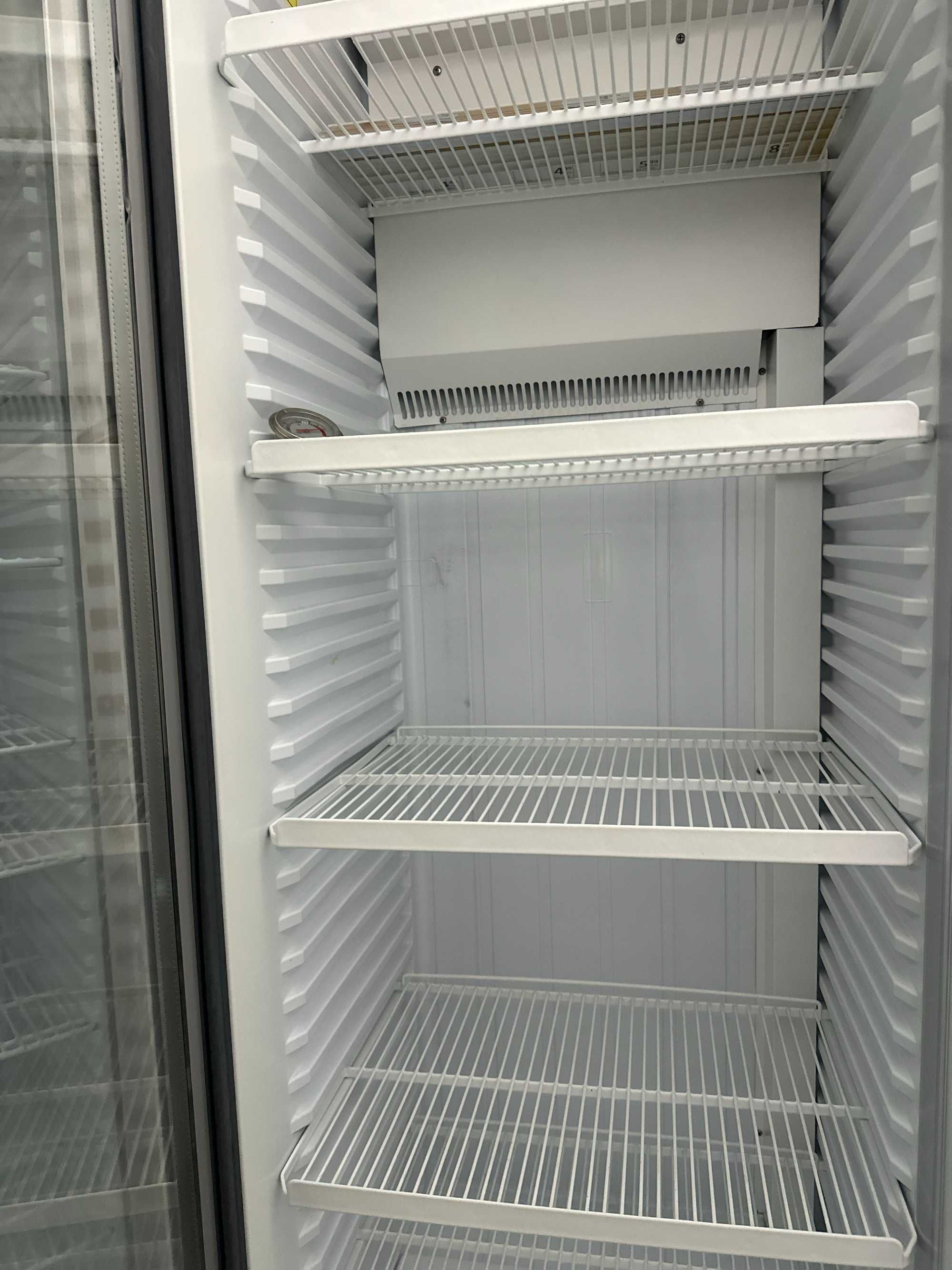 Lodówka na napoje Frigoglass - 340 l