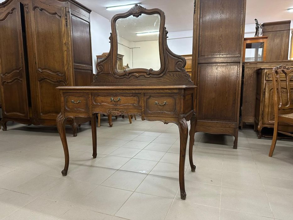 Toaletka w stylu ludwikowskim. Transport cały kraj.