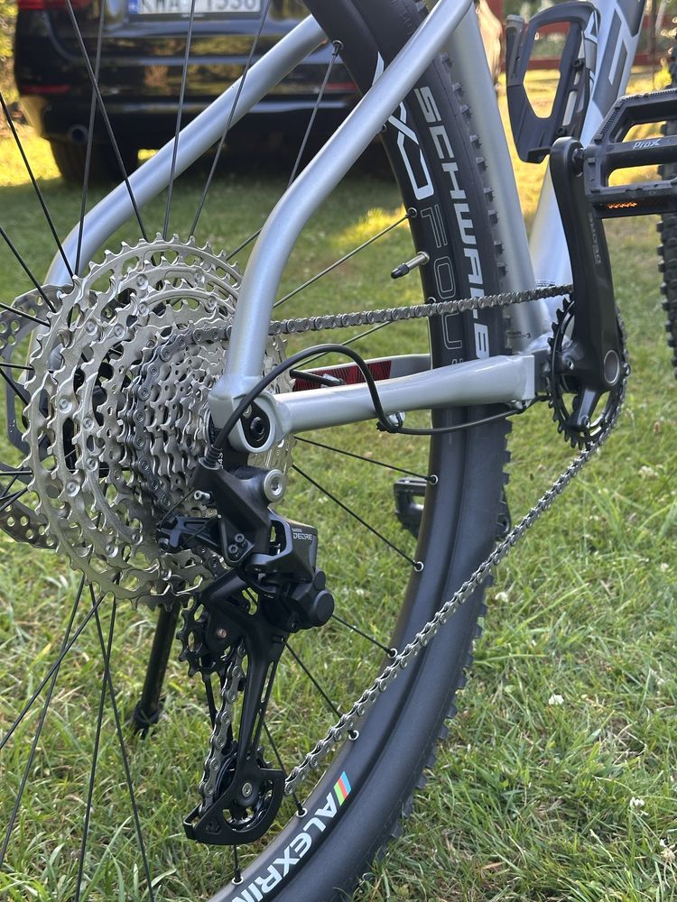 Rower Fuji Tahoe 1.3, Suntour Raidon, Deore 1x11, Alexrims 29” boost