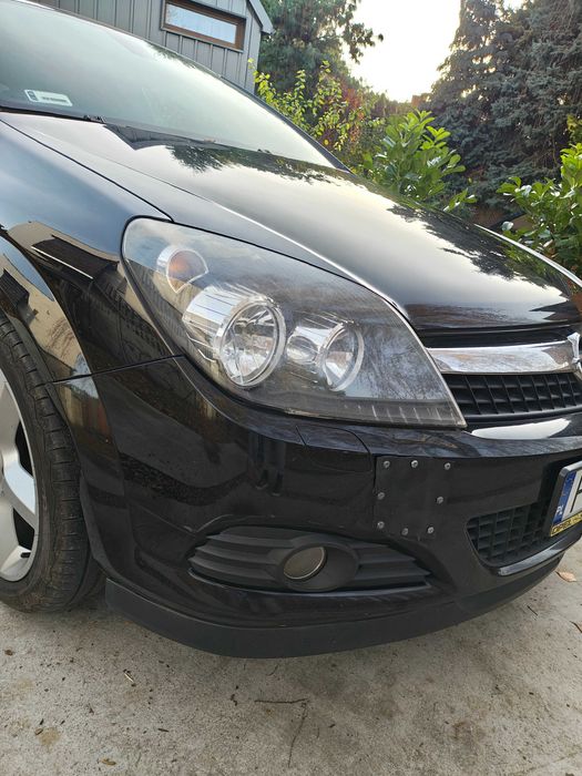 Opel Astra H GTC