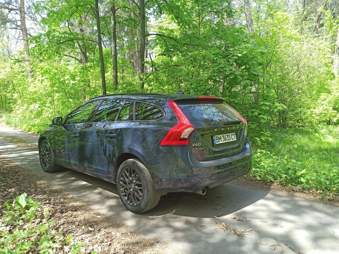 Volvo v60 2014 1.6 d2