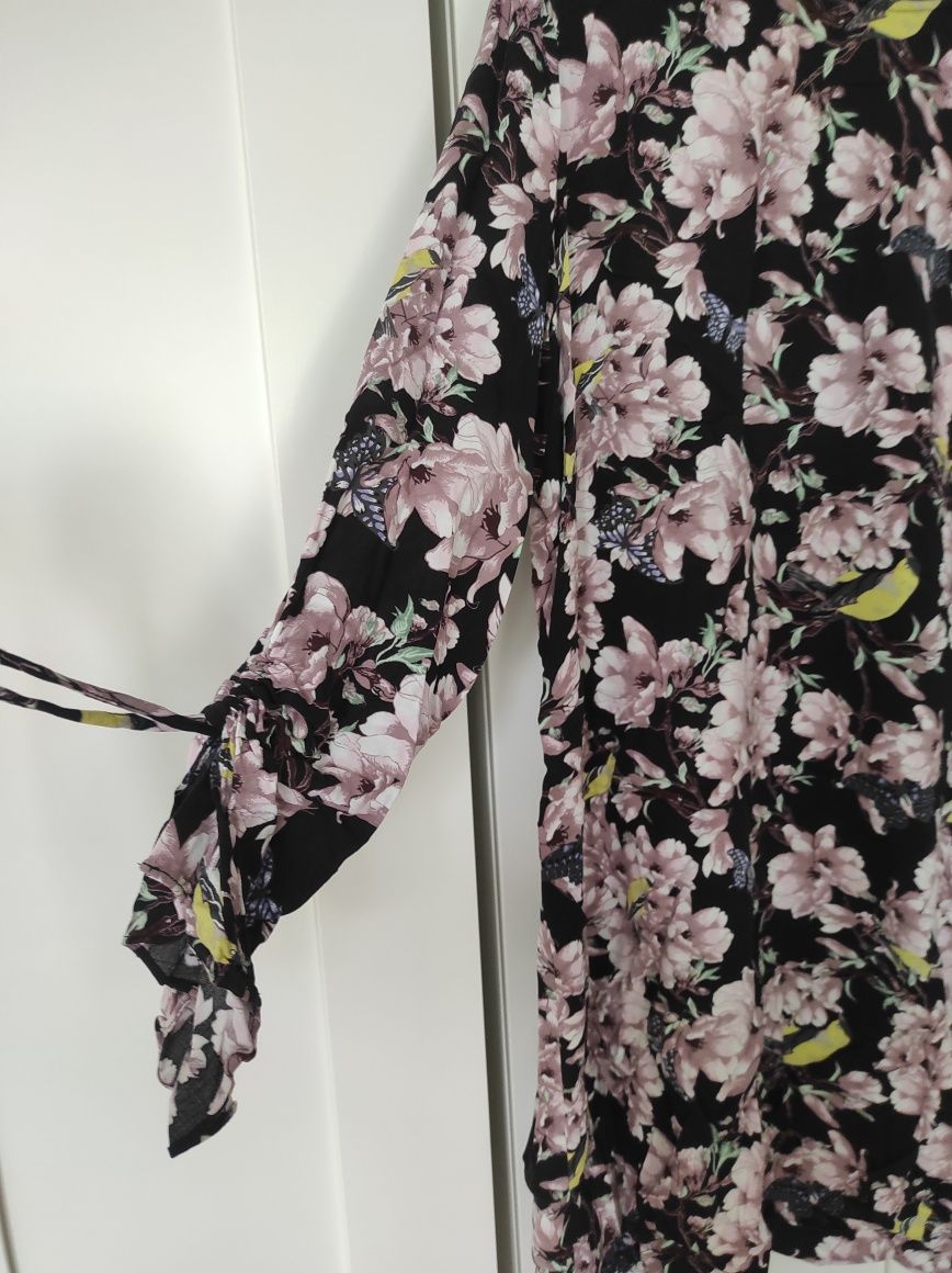 Sukienka w kwiaty H&M rozmiar 44