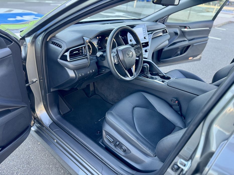 Toyota Camry Elegance+ Hybrid