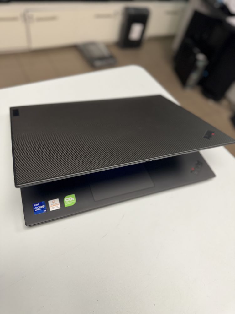 Laptop Lenovo ThinkPad P1 gen4 16" Intel i9 64GB 1TB W11