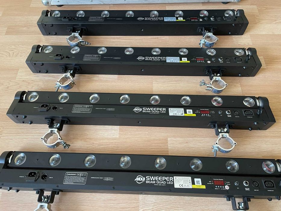 ADJ Sweeper Beam QUAD LED + obejmy