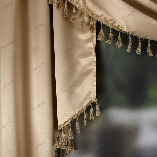 Firana beżowa satynowa dekoracja okna