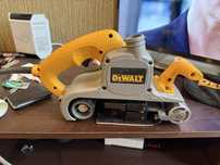 Szlifierka taśmowa DeWalt DWP352VS-QS