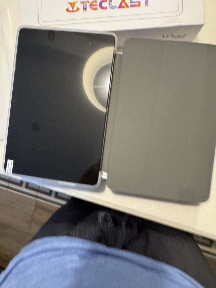 Продам планшет teclast