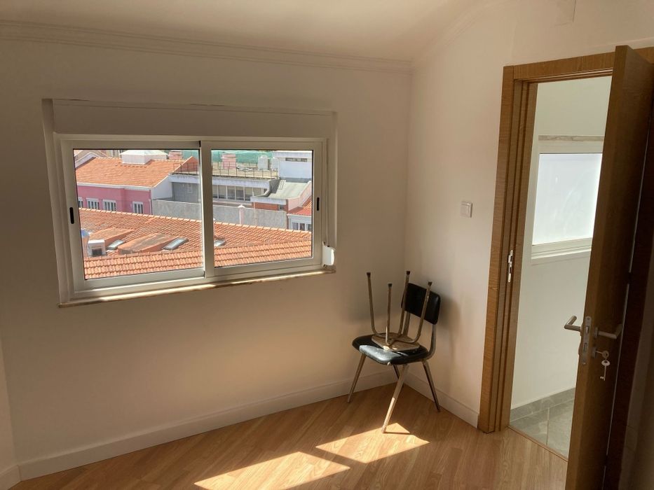 T2 Totalmente Remodelado - IST Técnico - Arroios/Alameda