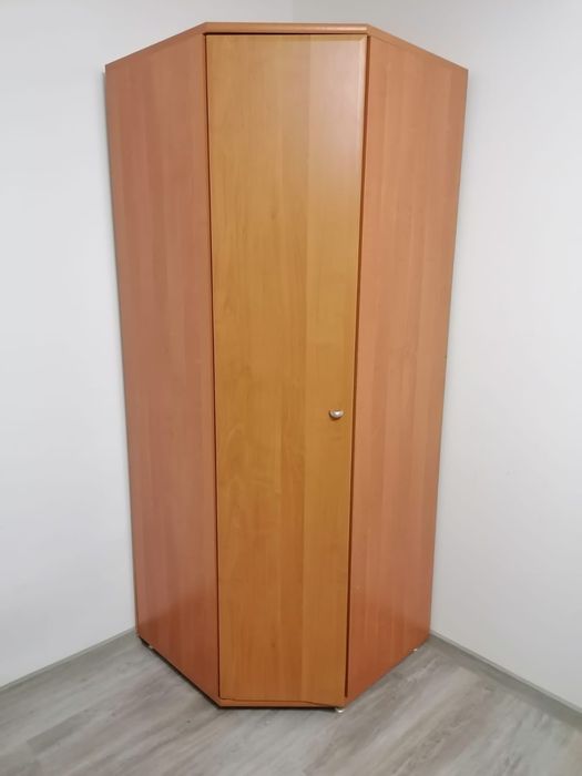 Oddam szafę narożną