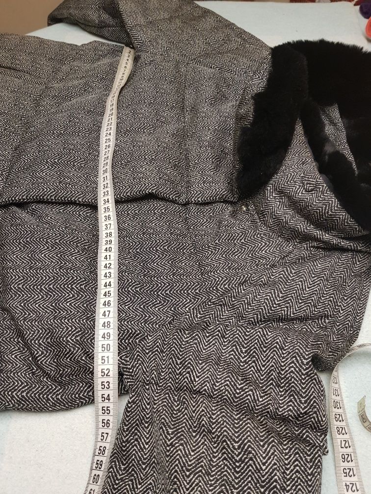 Пуховик MaxMara размер М б/у